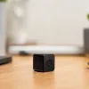 Mini camara espia Full HD en diseño tecnológico para guía de compra