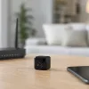 Mini camara espia wifi Full HD en diseño tecnológico para guía de compra